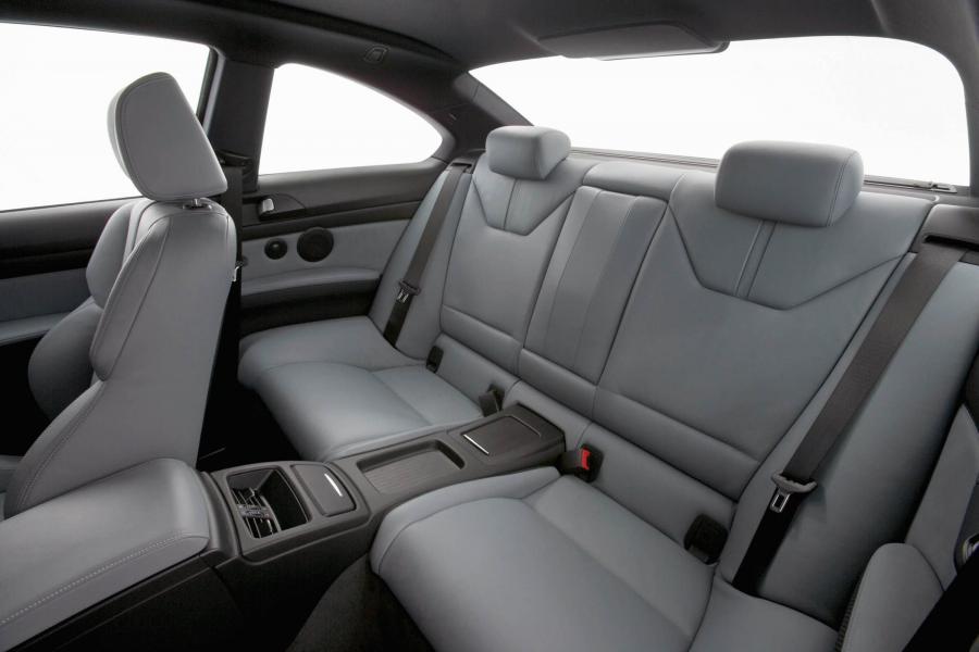  BMW M3 2008 года  (фото 24 из 219)